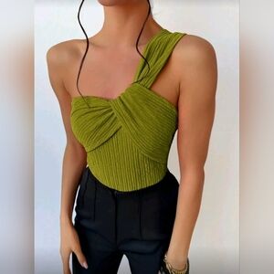 Aloruh Floral One-Shoulder Twisted Bodysuit